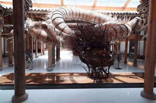 成龙环保艺术展示馆中的 浦江元素 ,一条长达18米的 巨龙